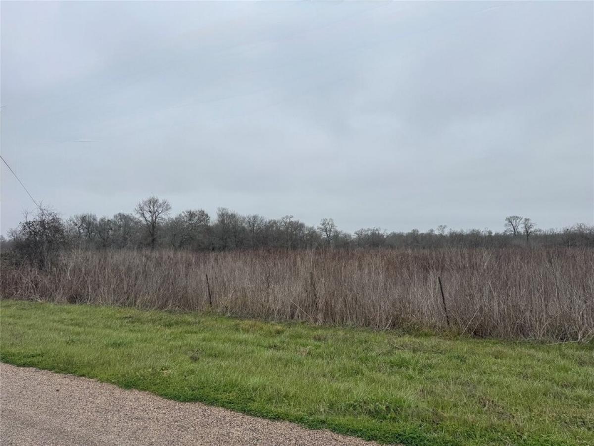 Picture of Residential Land For Sale in Hungerford, Texas, United States