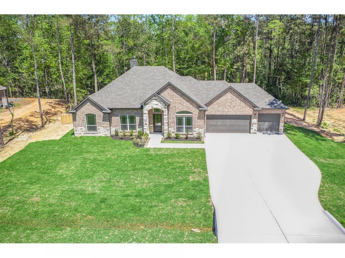 Picture of Home For Sale in Willis, Texas, United States