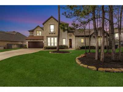 Home For Sale in Pinehurst, Texas