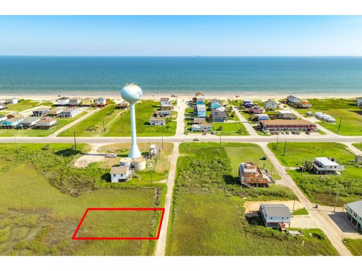 Picture of Residential Land For Sale in Surfside Beach, Texas, United States