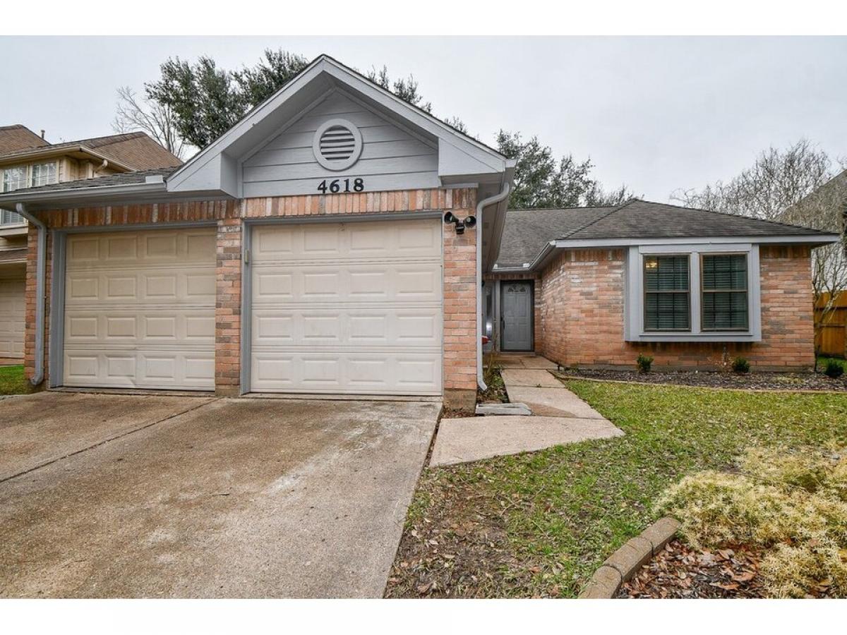 Picture of Home For Sale in Missouri City, Texas, United States