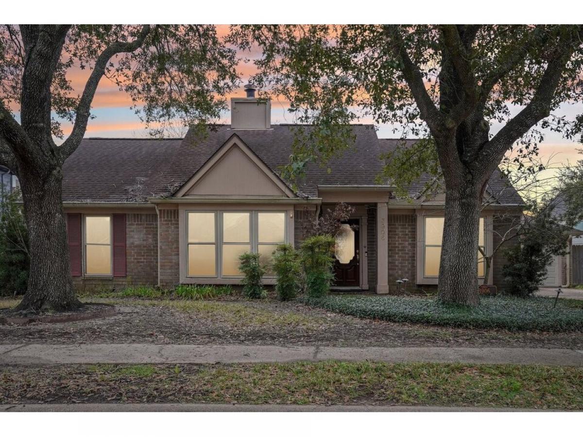 Picture of Home For Sale in Pearland, Texas, United States