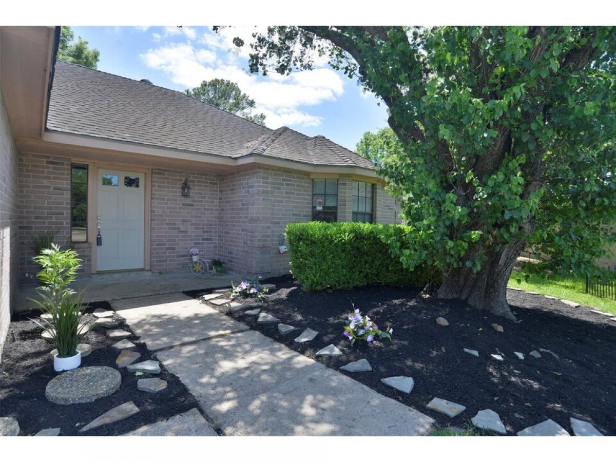 Picture of Home For Sale in Pearland, Texas, United States