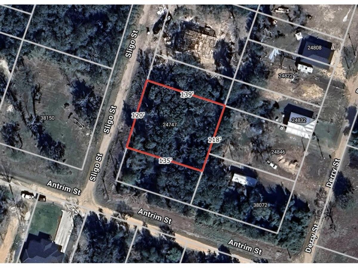 Picture of Residential Land For Sale in Hempstead, Texas, United States