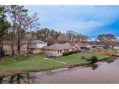 Home For Sale in Trinity, Texas