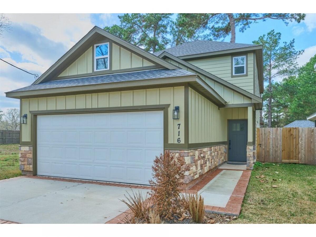 Picture of Home For Sale in Conroe, Texas, United States