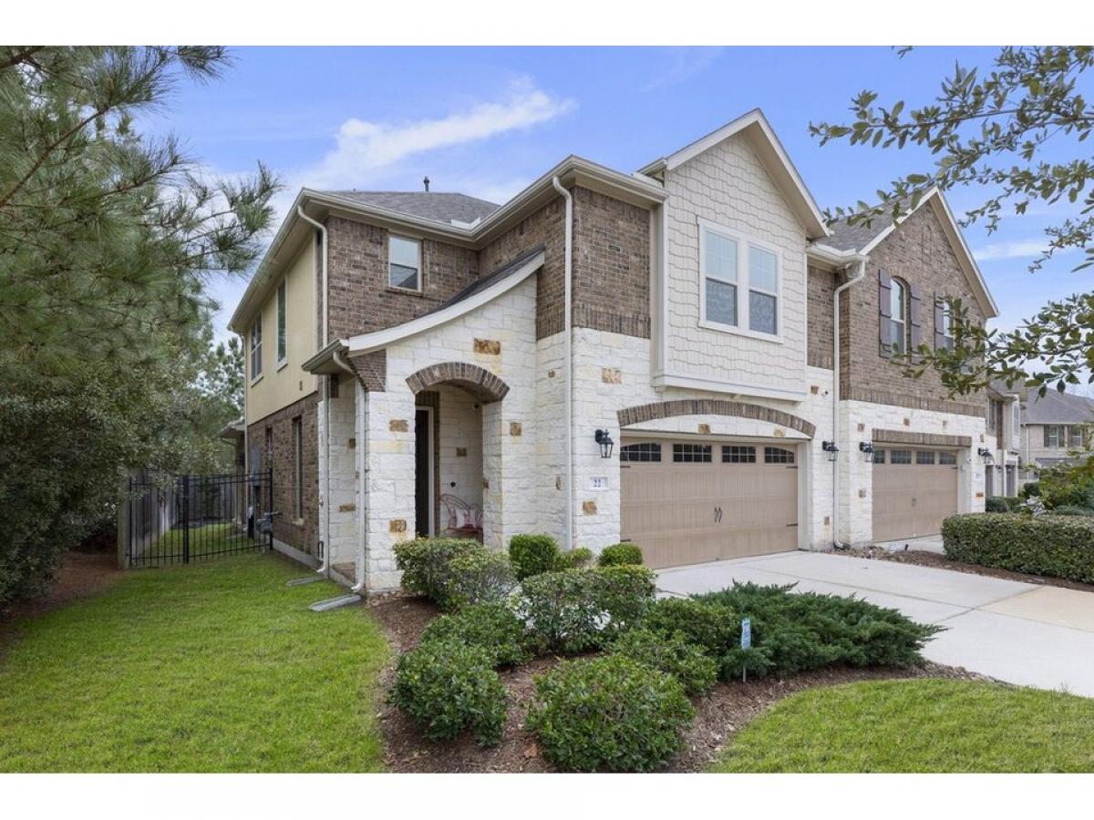 Picture of Home For Sale in The Woodlands, Texas, United States