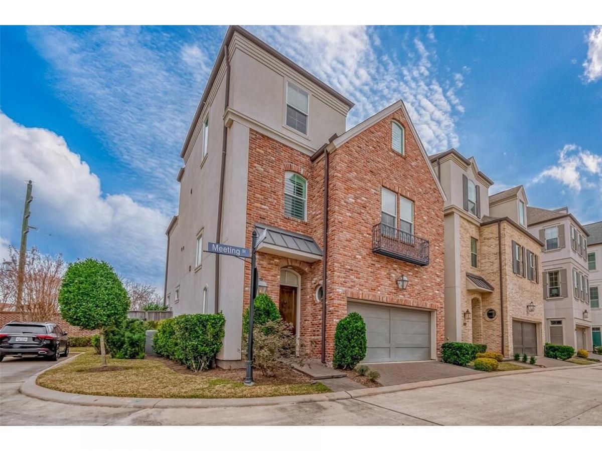 Picture of Home For Sale in Sugar Land, Texas, United States