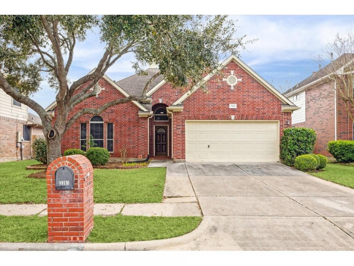 Picture of Home For Sale in Pearland, Texas, United States