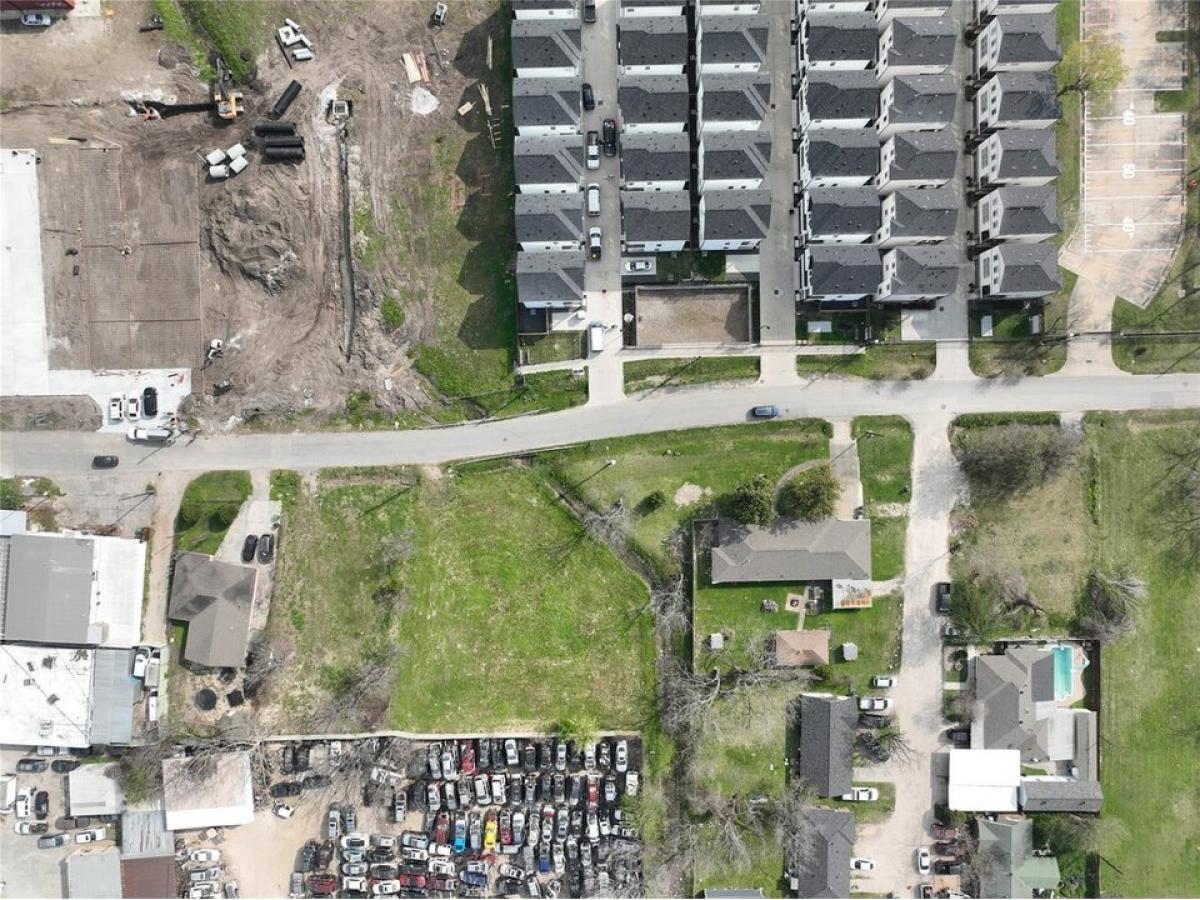 Picture of Residential Land For Sale in Houston, Texas, United States