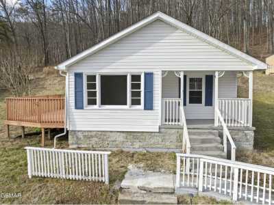 Home For Sale in Caryville, Tennessee