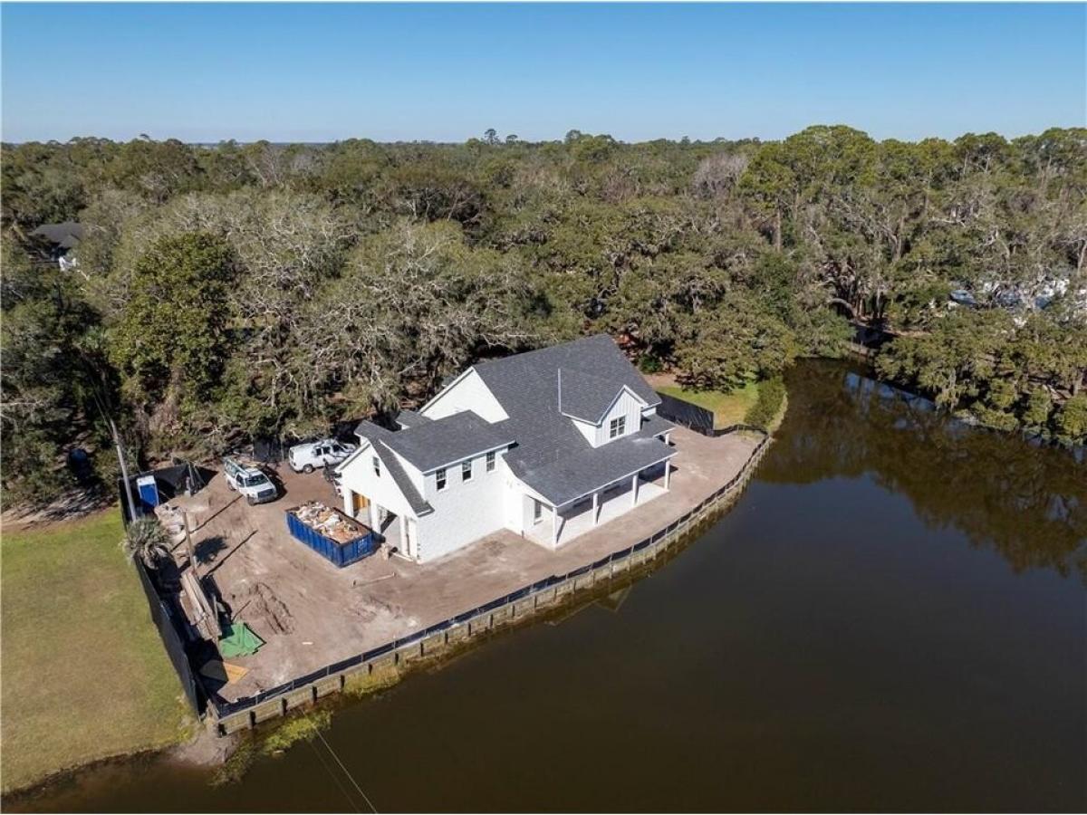 Picture of Home For Sale in Saint Simons Island, Georgia, United States