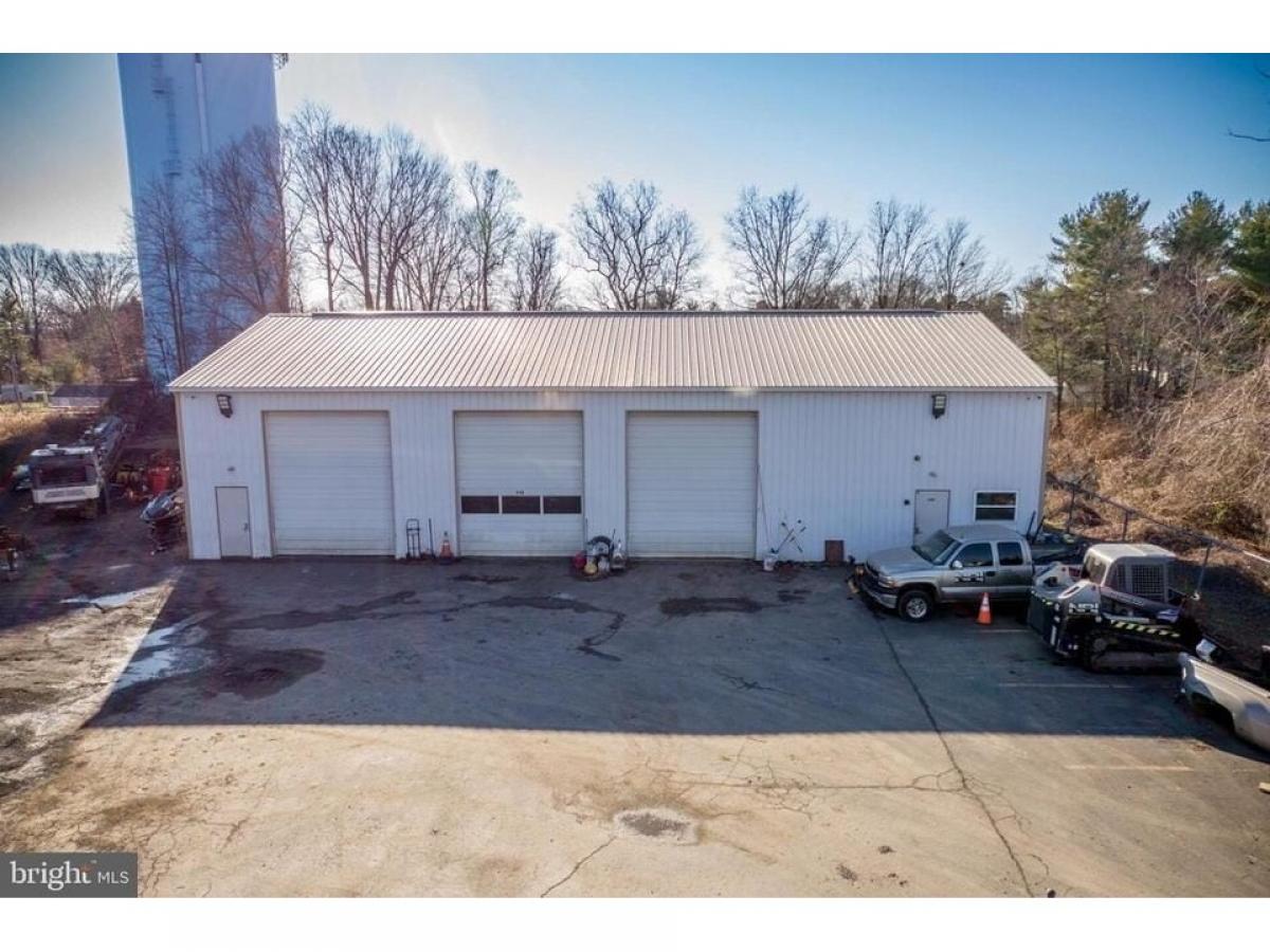 Picture of Home For Sale in Huntingdon Valley, Pennsylvania, United States