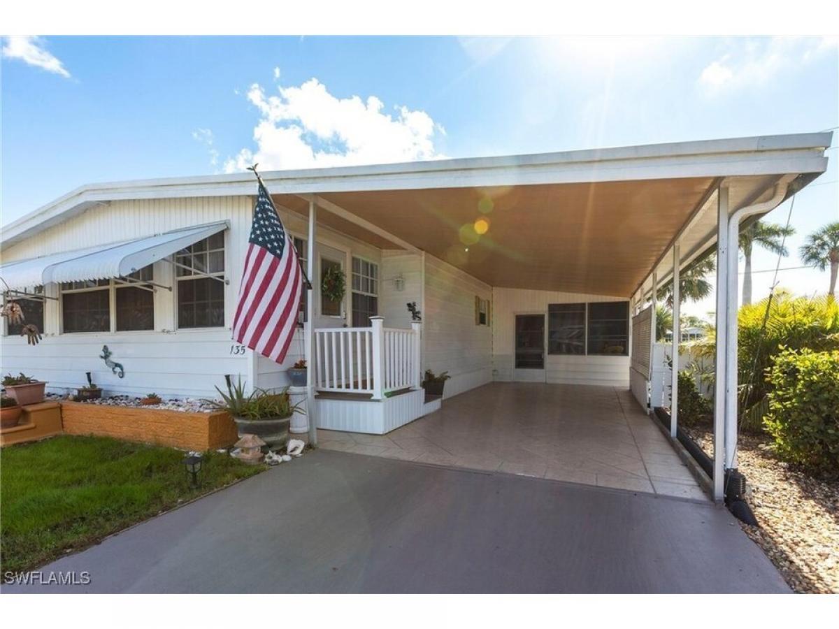 Picture of Home For Sale in North Fort Myers, Florida, United States