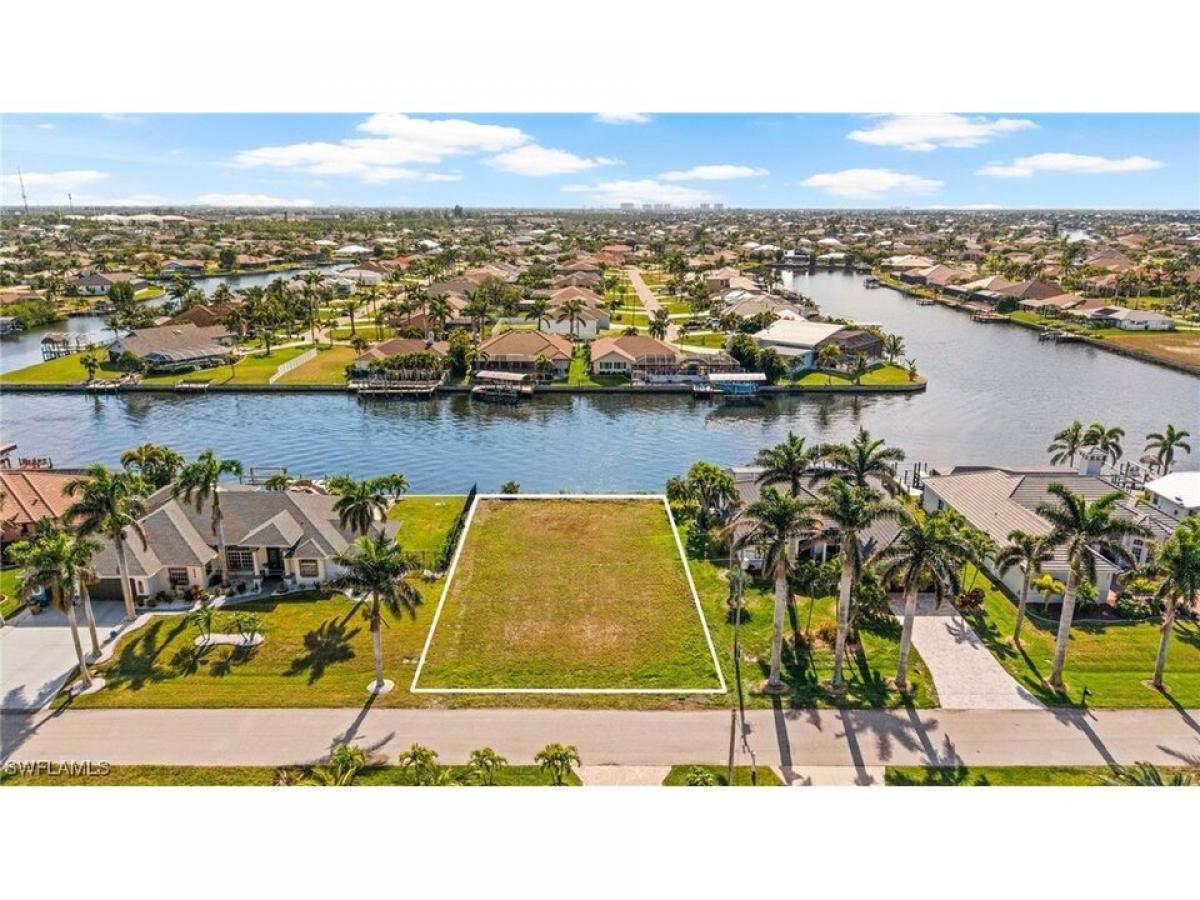 Picture of Residential Land For Sale in Cape Coral, Florida, United States