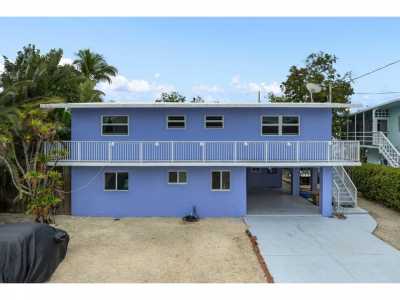 Home For Sale in Plantation Key, Florida