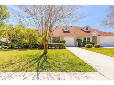 Home For Sale in Holly Hill, Florida