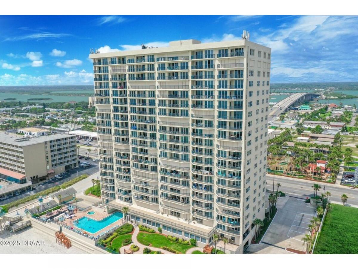 Picture of Home For Sale in Daytona Beach Shores, Florida, United States