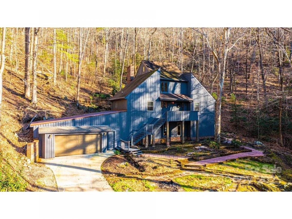 Picture of Home For Sale in Lenoir, North Carolina, United States