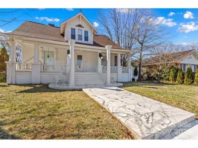 Home For Sale in Lexington, North Carolina