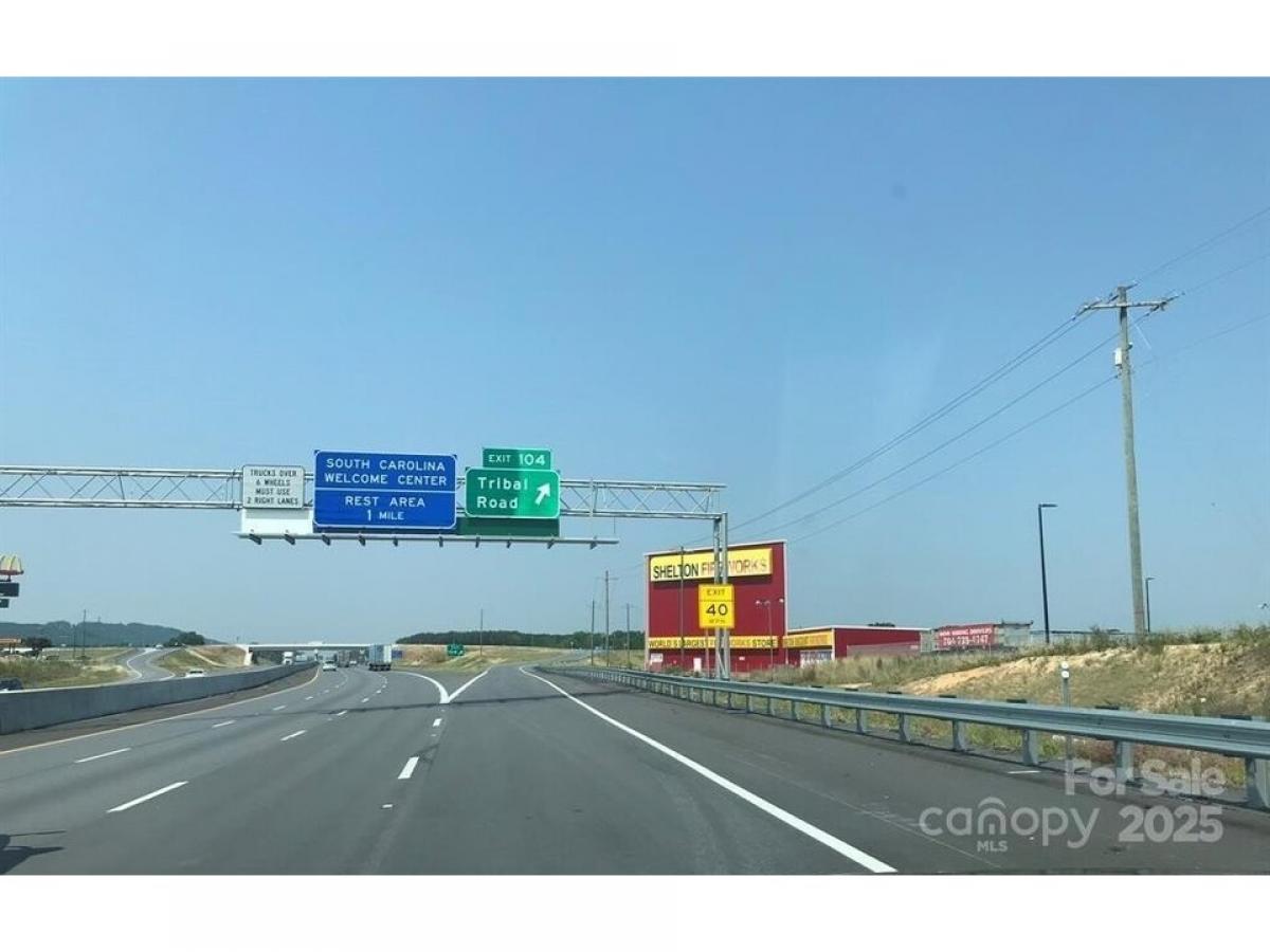 Picture of Home For Sale in Blacksburg, South Carolina, United States