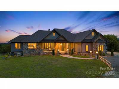 Home For Sale in Mars Hill, North Carolina