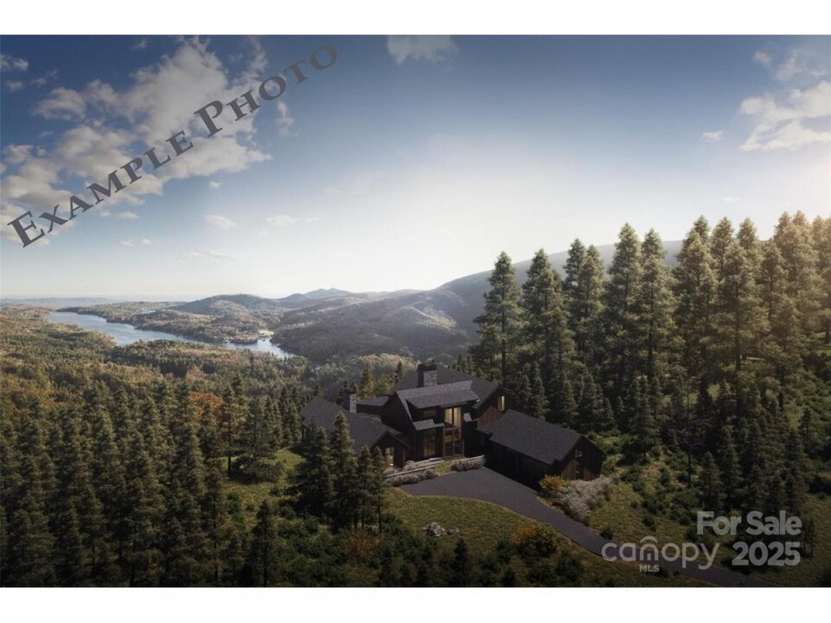 Picture of Home For Sale in Lake Toxaway, North Carolina, United States