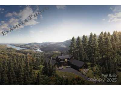 Home For Sale in Lake Toxaway, North Carolina