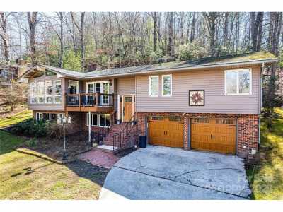 Home For Sale in Brevard, North Carolina