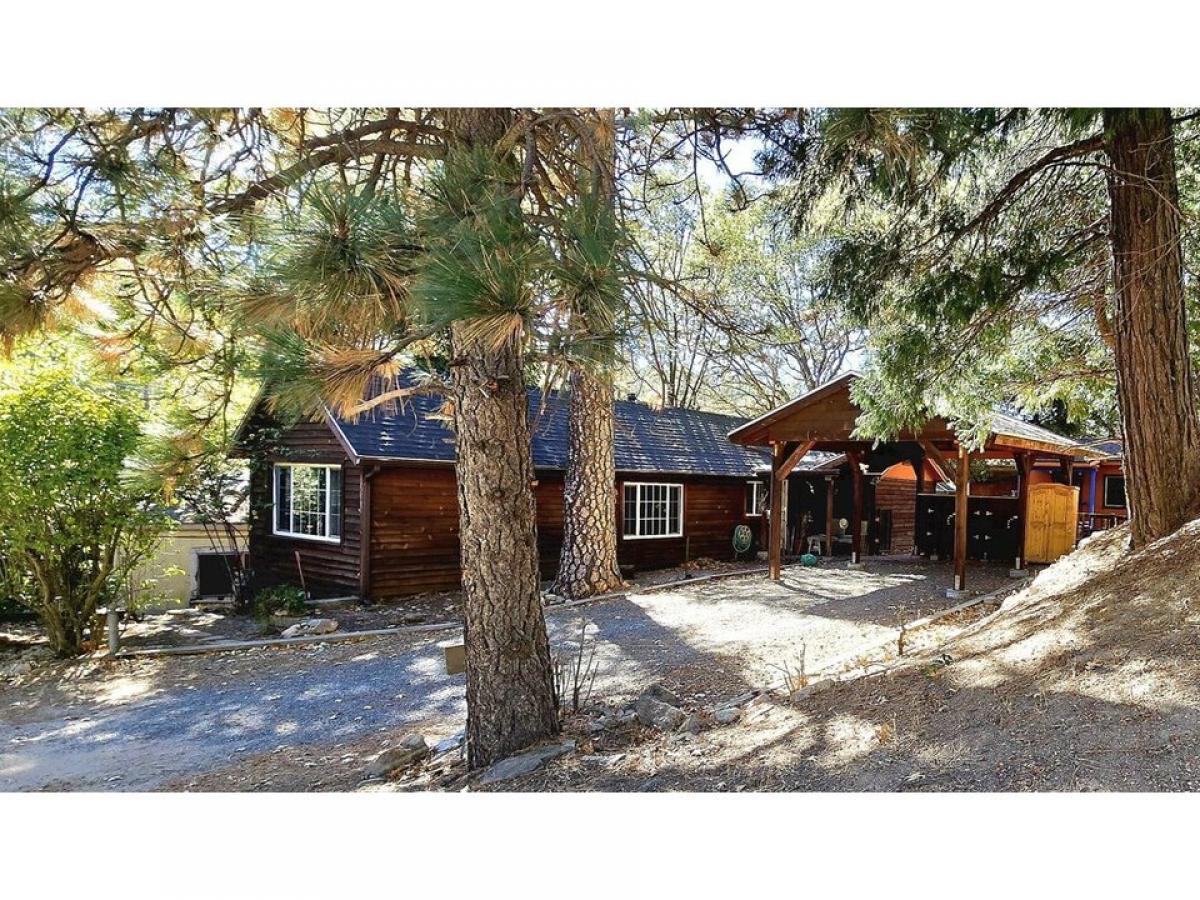 Picture of Home For Sale in Cedarpines Park, California, United States