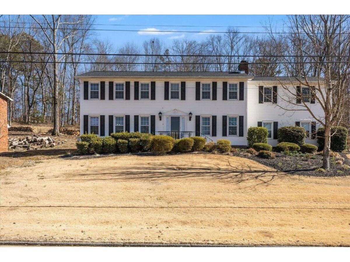 Picture of Home For Sale in Cleveland, Tennessee, United States