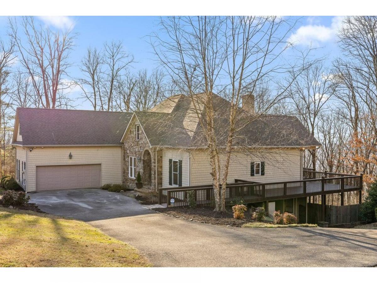 Picture of Home For Sale in Lookout Mountain, Georgia, United States