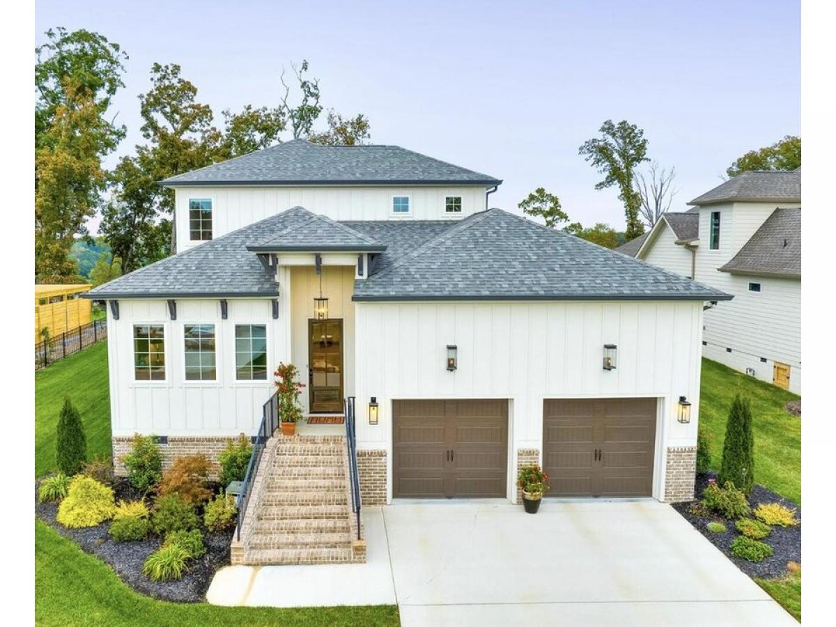 Picture of Home For Sale in Soddy Daisy, Tennessee, United States