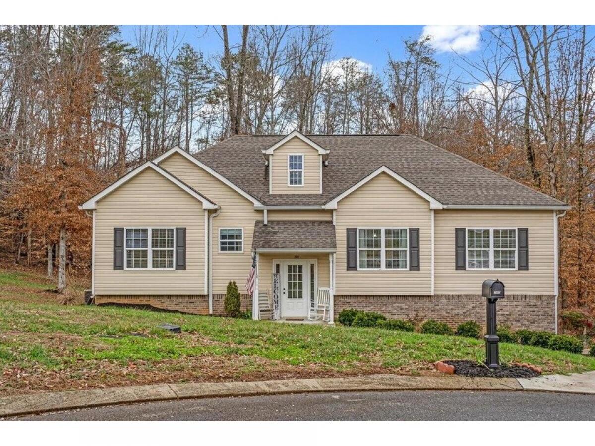 Picture of Home For Sale in Whitwell, Tennessee, United States