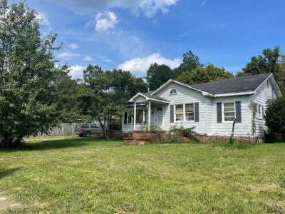 Home For Sale in Lafayette, Georgia