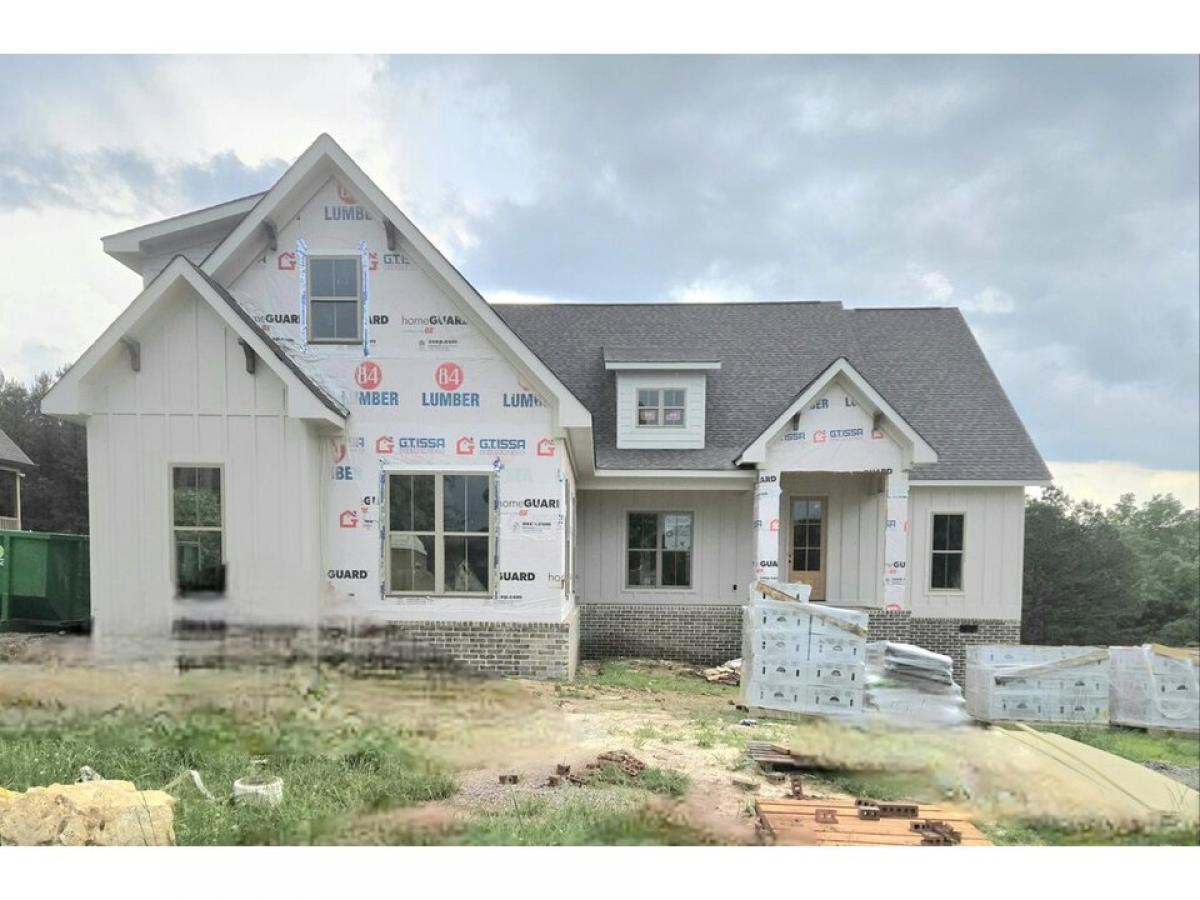 Picture of Home For Sale in Soddy Daisy, Tennessee, United States