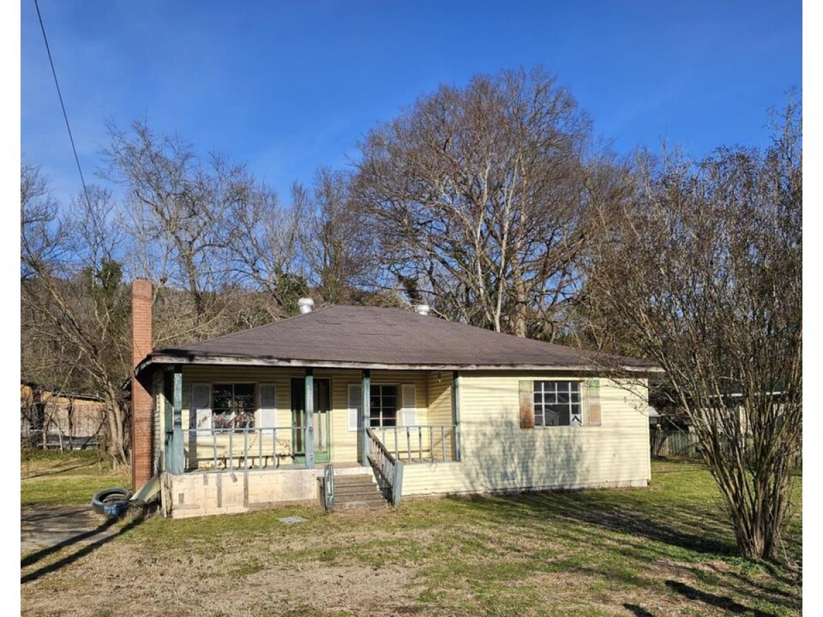 Picture of Home For Sale in South Pittsburg, Tennessee, United States