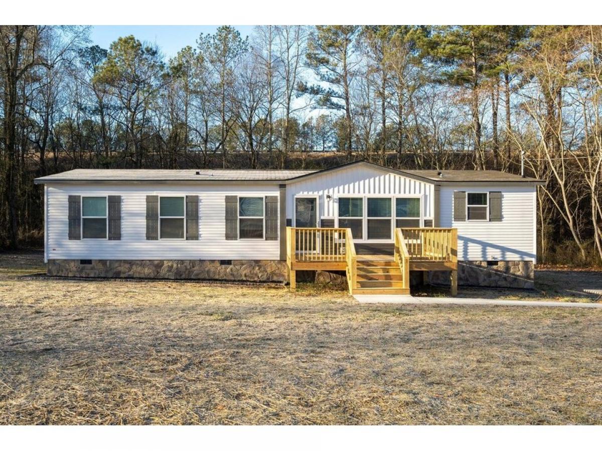Picture of Home For Sale in Tunnel Hill, Georgia, United States