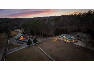 Home For Sale in Rising Fawn, Georgia