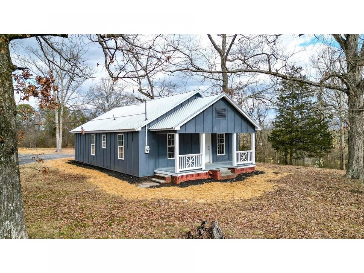 Picture of Home For Sale in Chatsworth, Georgia, United States
