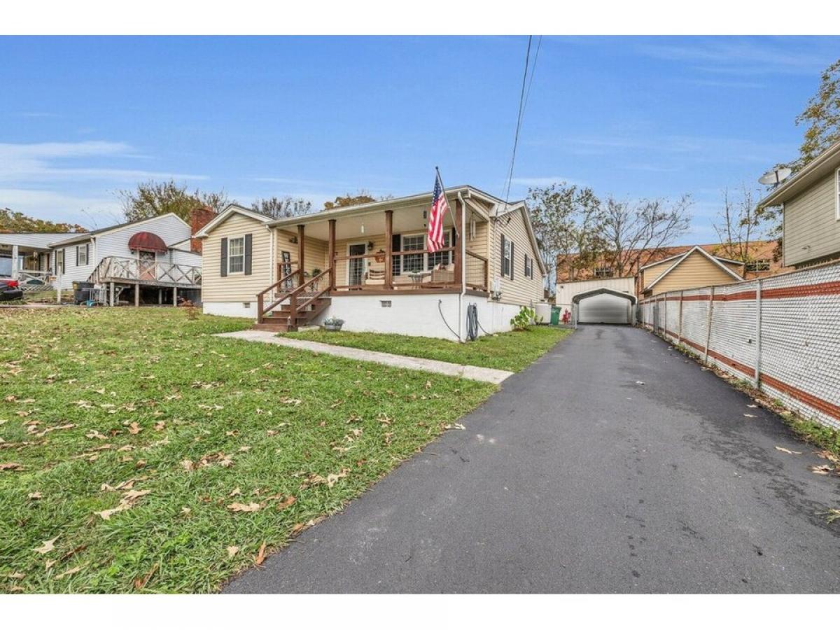 Picture of Home For Sale in Rossville, Georgia, United States