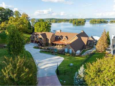 Home For Sale in Harrison, Tennessee