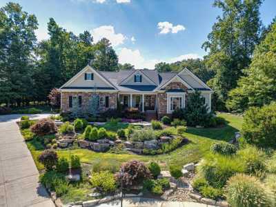 Home For Sale in Apison, Tennessee