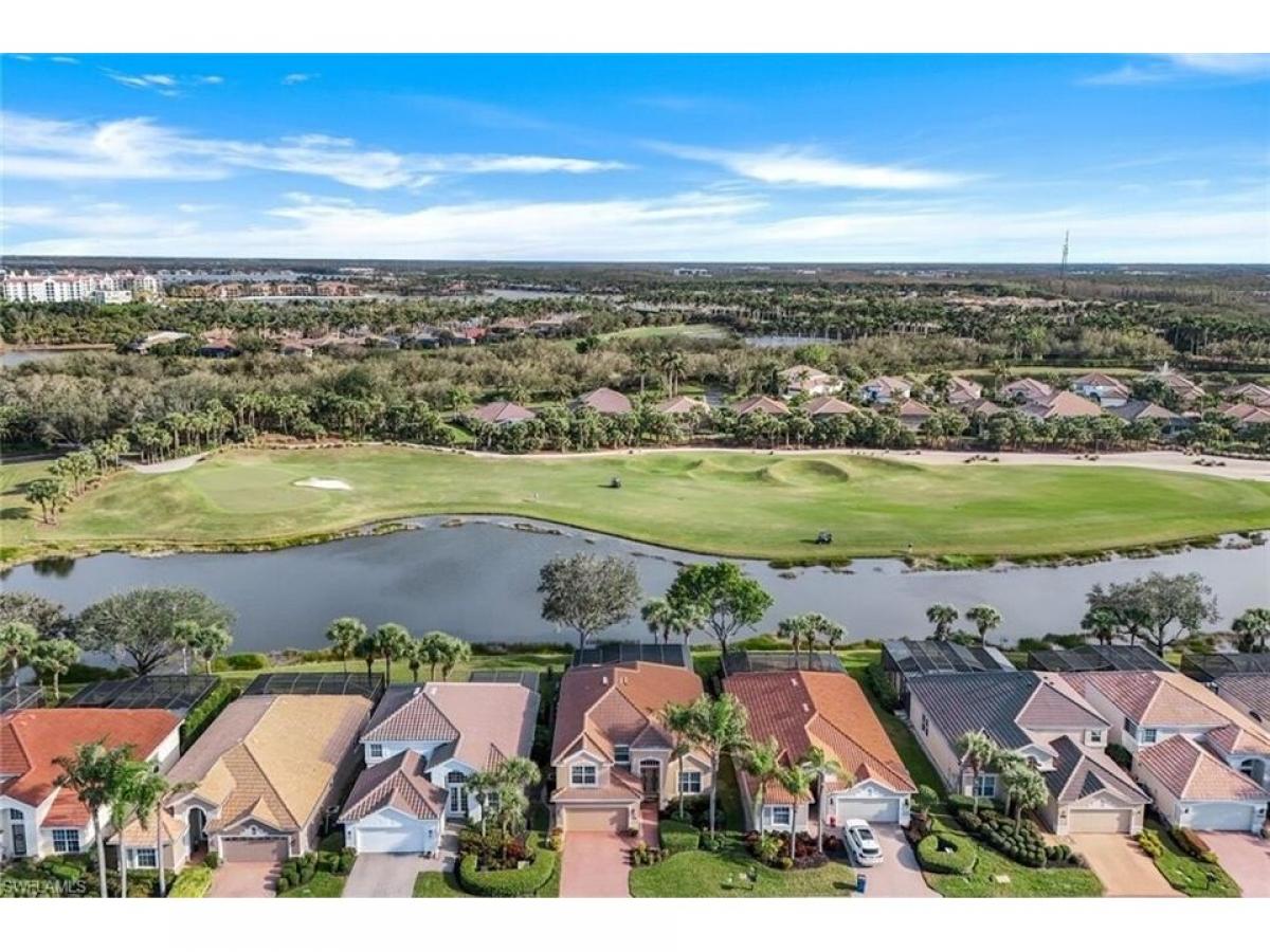 Picture of Home For Sale in Miromar Lakes, Florida, United States