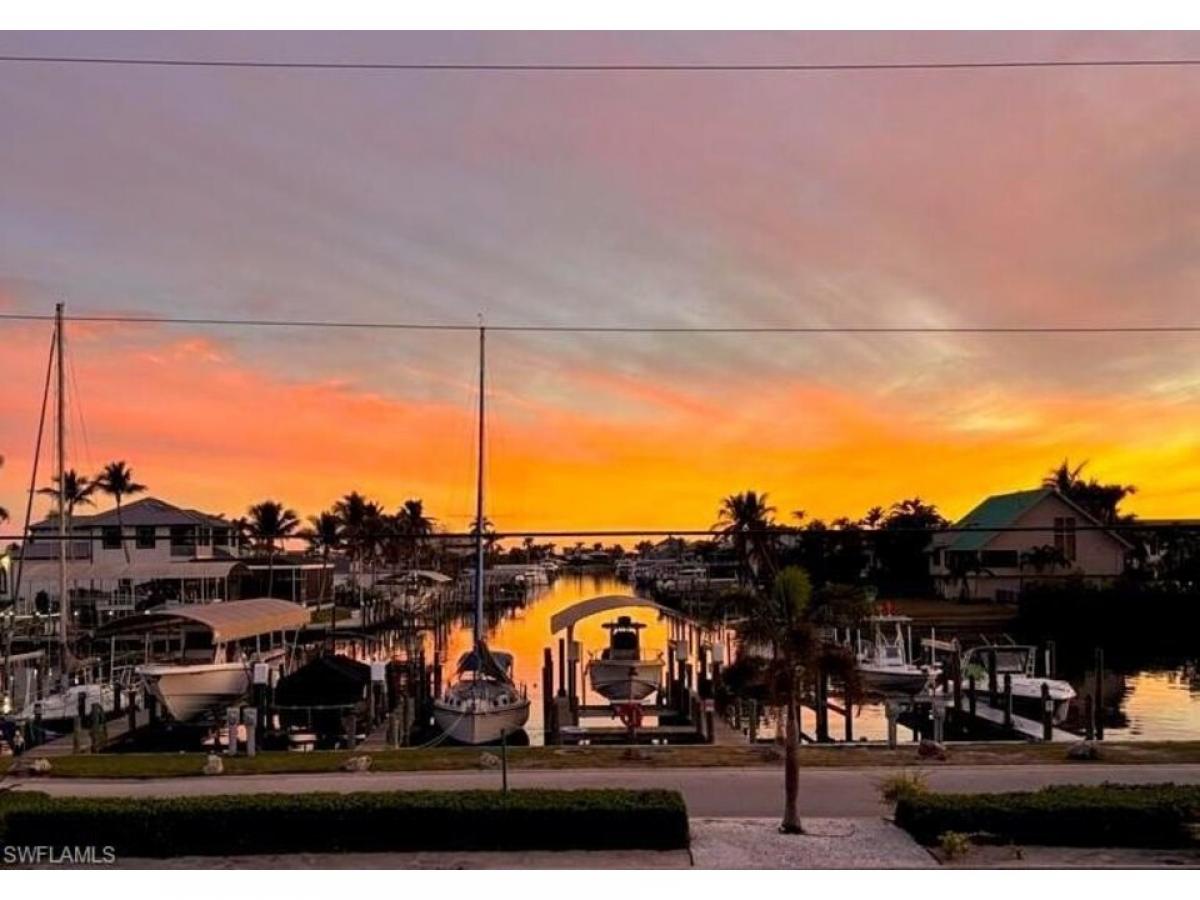 Picture of Home For Sale in Fort Myers Beach, Florida, United States