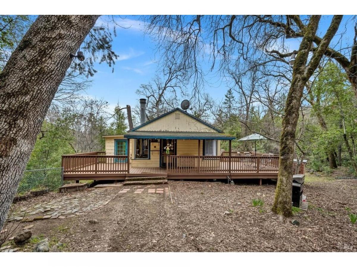 Picture of Home For Sale in Middletown, California, United States