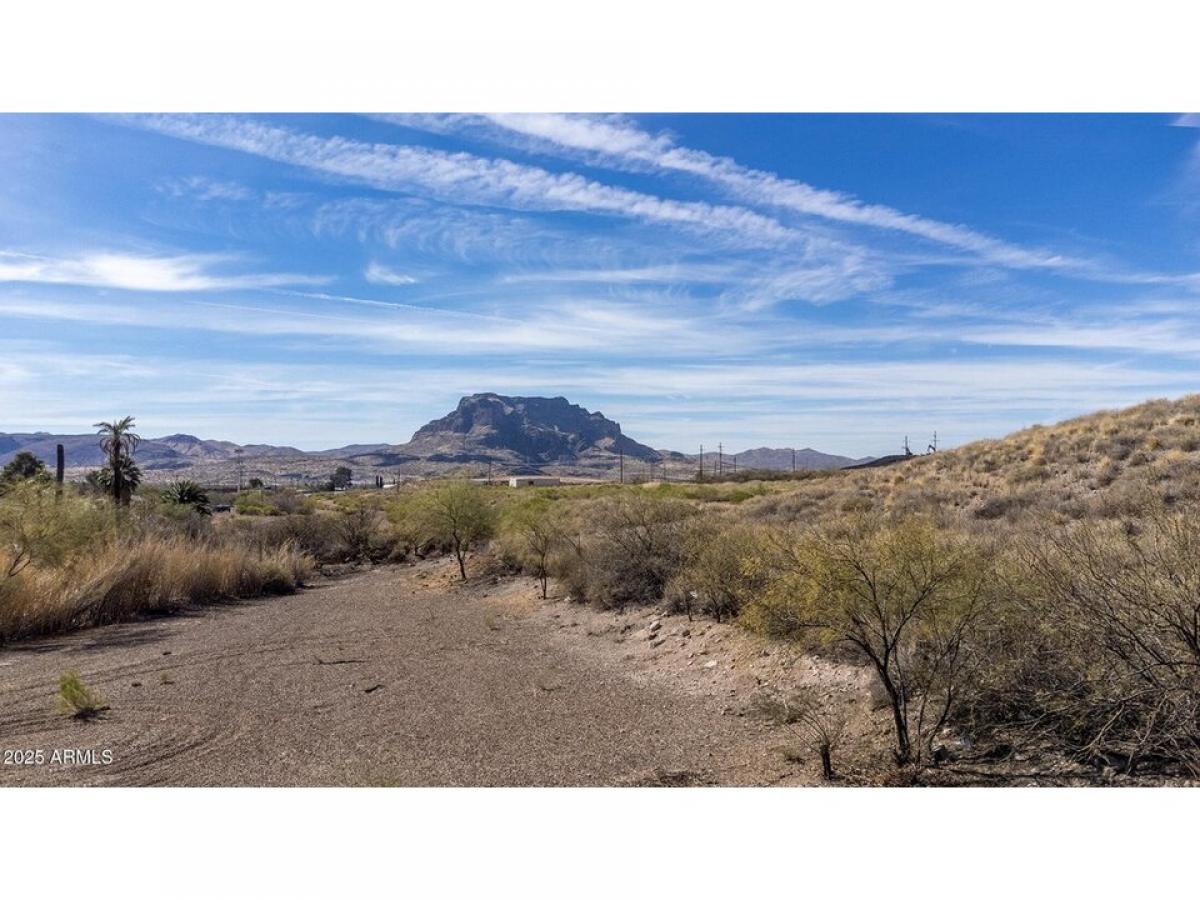 Picture of Residential Land For Sale in Superior, Arizona, United States