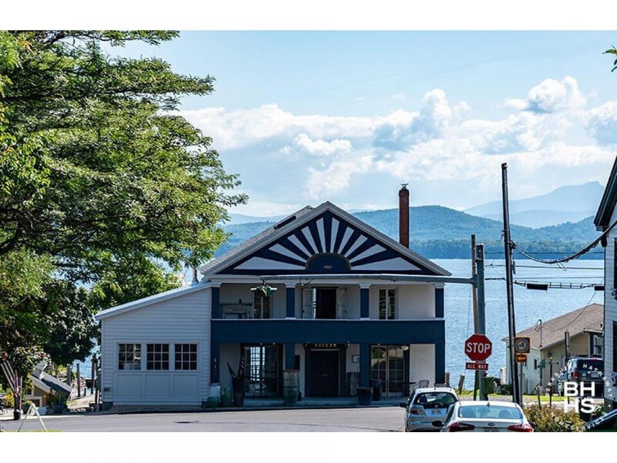 Picture of Home For Sale in Essex, New York, United States