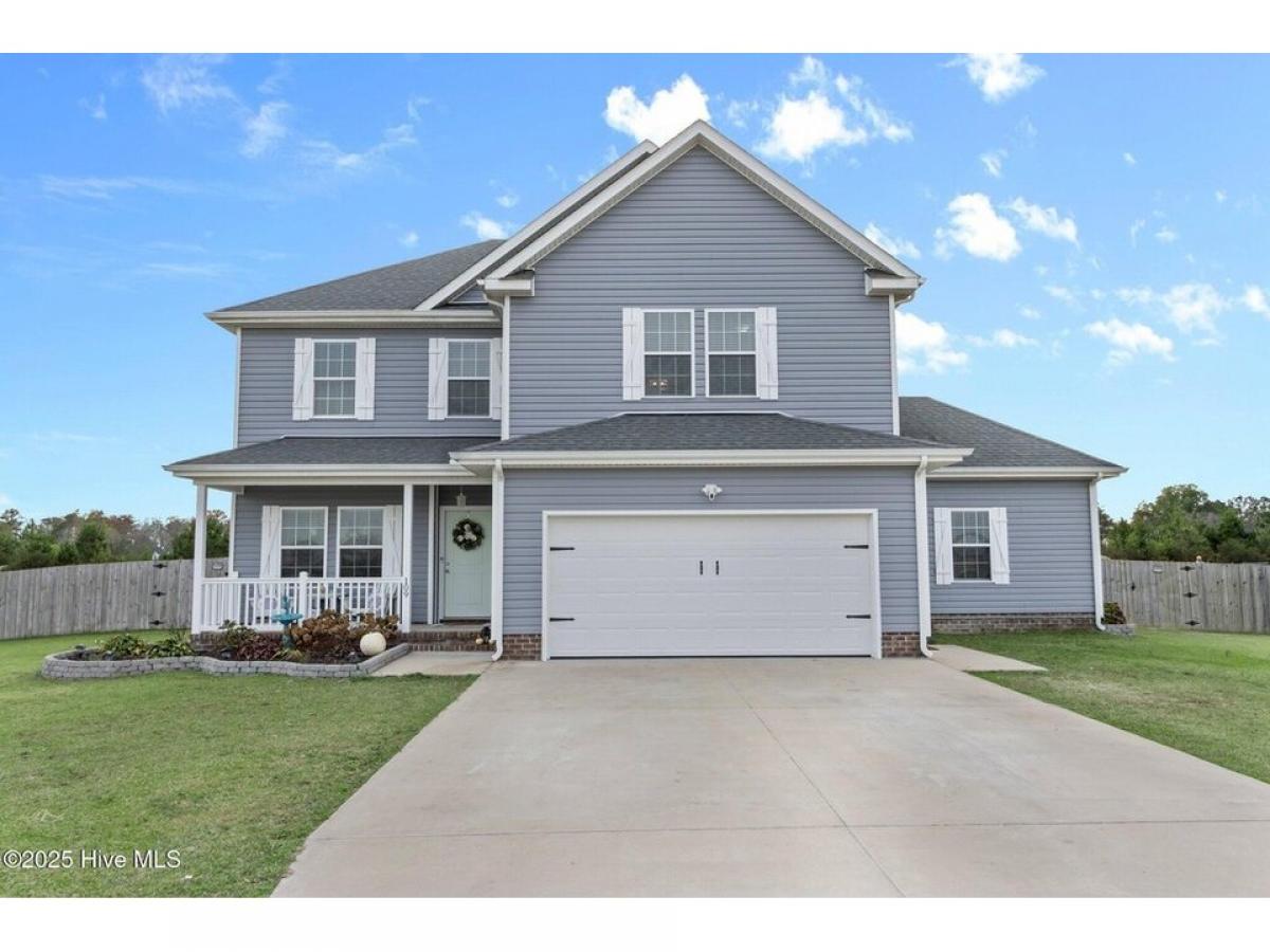 Picture of Home For Sale in Moyock, North Carolina, United States