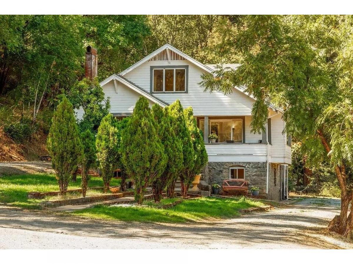 Picture of Home For Sale in Healdsburg, California, United States